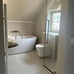 ベッド・アンド・ブレックファスト 1691 3*